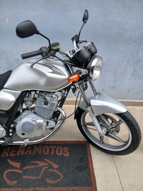 SUZUKI Yes 125 EN, Foto 3