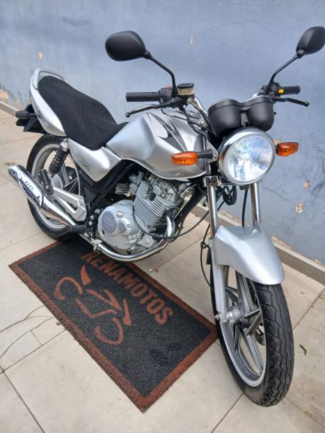 SUZUKI Yes 125 EN, Foto 8