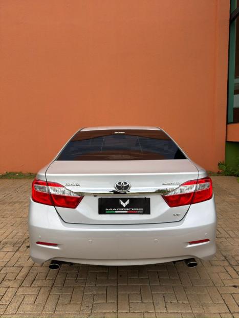 TOYOTA Camry 3.5 V6 24V 4P XLE AUTOM�TICO, Foto 11