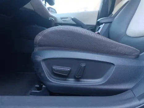 TOYOTA Corolla 1.8 16V 4P FLEX HÍBRIDO ALTIS A PREMIUM AUTOMÁTICO CVT, Foto 9 TOYOTA Corolla 1.8 16V 4P FLEX HÍBRIDO ALTIS A PREMIUM AUTOMÁTICO CVT, Foto 9