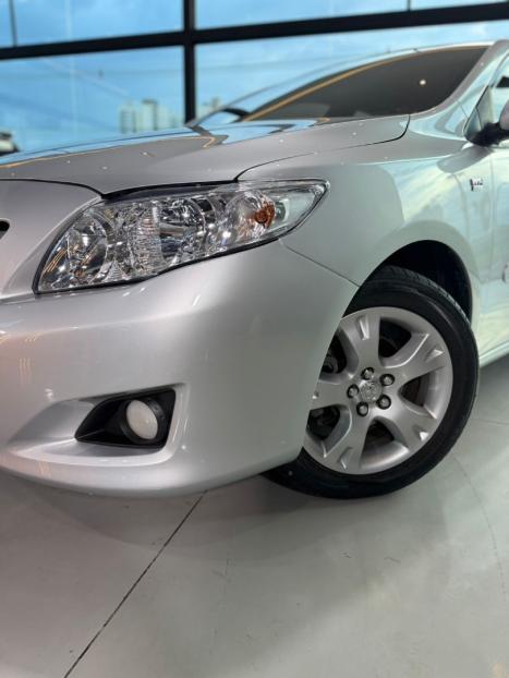 TOYOTA Corolla 1.8 16V 4P XEI, Foto 3