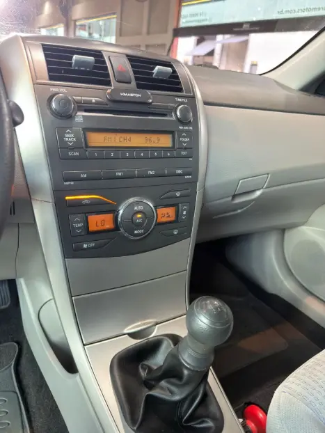 TOYOTA Corolla 1.8 16V 4P XEI, Foto 11
