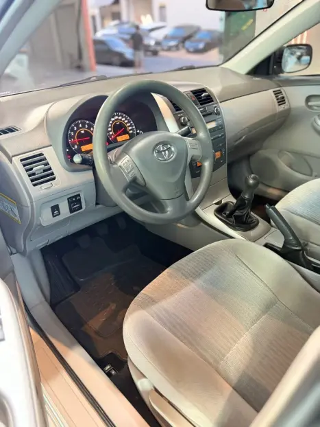 TOYOTA Corolla 1.8 16V 4P XEI, Foto 12
