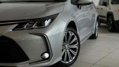 TOYOTA Corolla 2.0 16V 4P FLEX XEI DIRECT SHIFT AUTOMÁTICO CVT, Foto 8 TOYOTA Corolla 2.0 16V 4P FLEX XEI DIRECT SHIFT AUTOMÁTICO CVT, Foto 8