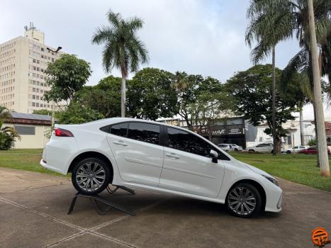 TOYOTA Corolla 2.0 16V 4P FLEX XEI DIRECT SHIFT AUTOM�TICO CVT, Foto 3