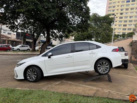 TOYOTA Corolla 2.0 16V 4P FLEX XEI DIRECT SHIFT AUTOM�TICO CVT, Foto 5