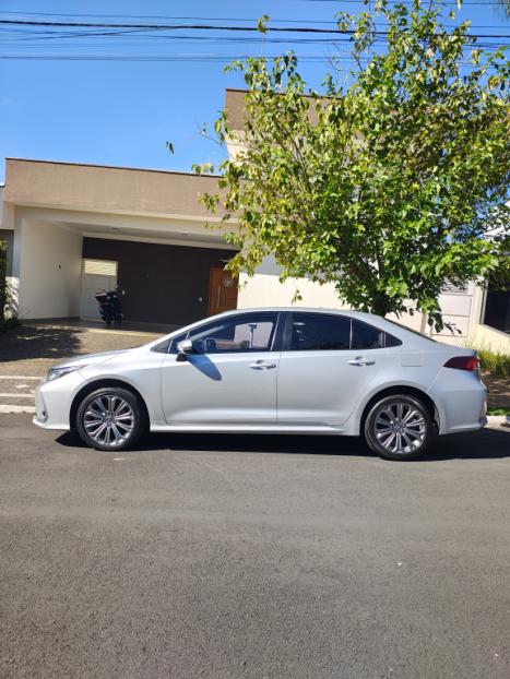 TOYOTA Corolla 2.0 16V 4P FLEX XEI DIRECT SHIFT AUTOM�TICO CVT, Foto 3