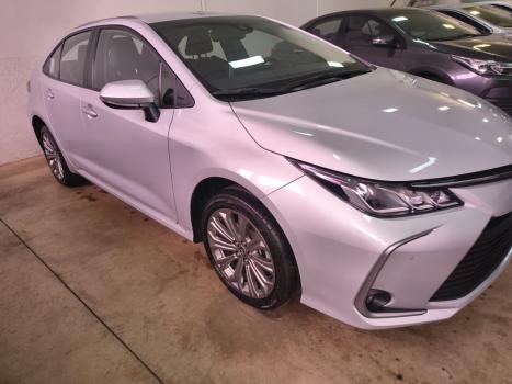 TOYOTA Corolla 2.0 16V 4P FLEX XEI DIRECT SHIFT AUTOM�TICO CVT, Foto 2