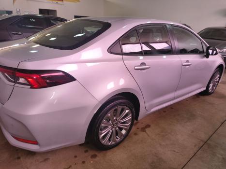 TOYOTA Corolla 2.0 16V 4P FLEX XEI DIRECT SHIFT AUTOM�TICO CVT, Foto 3