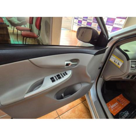 TOYOTA Corolla 2.0 16V 4P FLEX XEI DIRECT SHIFT AUTOM�TICO CVT, Foto 5