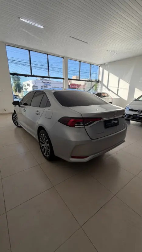 TOYOTA Corolla 2.0 16V 4P FLEX XEI DIRECT SHIFT AUTOM�TICO CVT, Foto 6