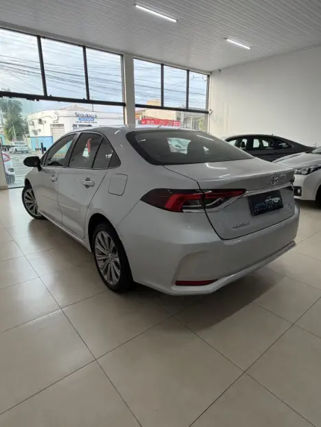TOYOTA Corolla 2.0 16V 4P FLEX XEI DIRECT SHIFT AUTOMÁTICO CVT, Foto 9