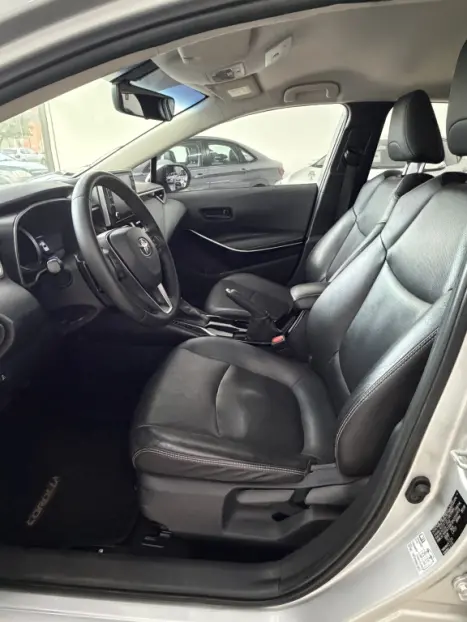 TOYOTA Corolla 2.0 16V 4P FLEX XEI DIRECT SHIFT AUTOMÁTICO CVT, Foto 10