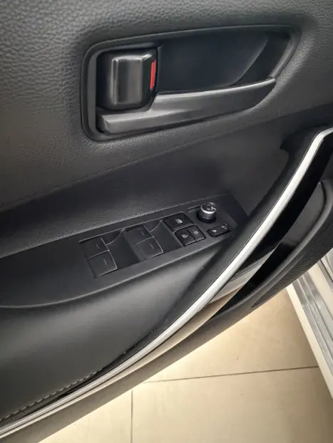 TOYOTA Corolla 2.0 16V 4P FLEX XEI DIRECT SHIFT AUTOMÁTICO CVT, Foto 13