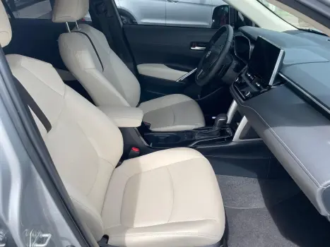 TOYOTA Corolla Cross 2.0 16V 4P FLEX VVT-IE XRX DIRECT SHIFT AUTOMÁTICO CVT, Foto 12 TOYOTA Corolla Cross 2.0 16V 4P FLEX VVT-IE XRX DIRECT SHIFT AUTOMÁTICO CVT, Foto 12