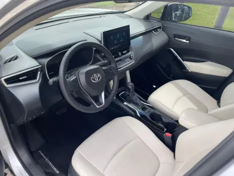 TOYOTA Corolla Cross 2.0 16V 4P FLEX VVT-IE XRX DIRECT SHIFT AUTOMÁTICO CVT, Foto 13 TOYOTA Corolla Cross 2.0 16V 4P FLEX VVT-IE XRX DIRECT SHIFT AUTOMÁTICO CVT, Foto 13