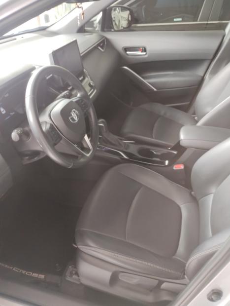 TOYOTA Corolla Cross 2.0 16V 4P FLEX VVT-IE XRE DIRECT SHIFT AUTOMÁTICO CVT, Foto 3 TOYOTA Corolla Cross 2.0 16V 4P FLEX VVT-IE XRE DIRECT SHIFT AUTOMÁTICO CVT, Foto 3