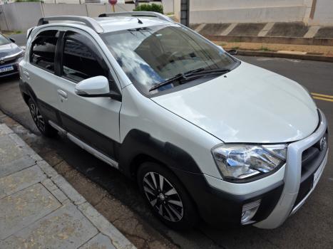 TOYOTA Etios Cross 1.5 16V 4P, Foto 6