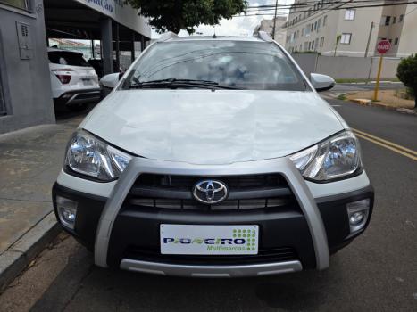 TOYOTA Etios Cross 1.5 16V 4P, Foto 7