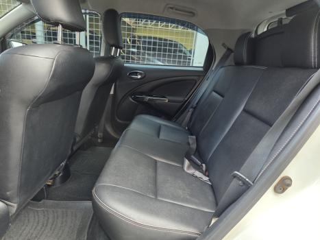 TOYOTA Etios Cross 1.5 16V 4P, Foto 13