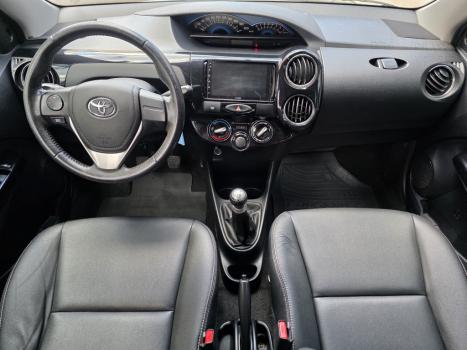 TOYOTA Etios Cross 1.5 16V 4P, Foto 10