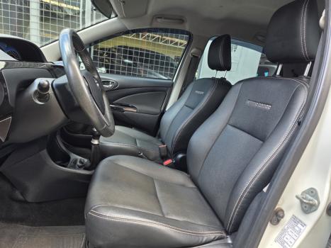 TOYOTA Etios Cross 1.5 16V 4P, Foto 12