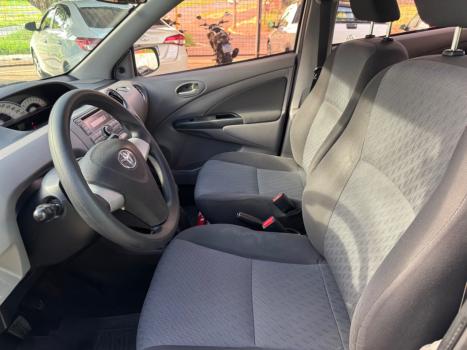 TOYOTA Etios Hatch 1.5 16V 4P FLEX XLS, Foto 6