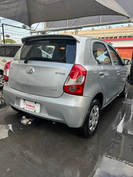 TOYOTA Etios Hatch 1.3 16V 4P FLEX X, Foto 12 TOYOTA Etios Hatch 1.3 16V 4P FLEX X, Foto 12