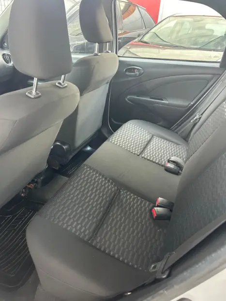 TOYOTA Etios Hatch 1.3 16V 4P FLEX X, Foto 11 TOYOTA Etios Hatch 1.3 16V 4P FLEX X, Foto 11