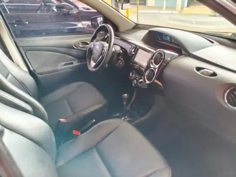 TOYOTA Etios Hatch 1.5 16V 4P FLEX XLS AUTOMTICO, Foto 12