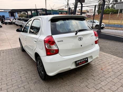 TOYOTA Etios Hatch 1.3 16V 4P FLEX X, Foto 11