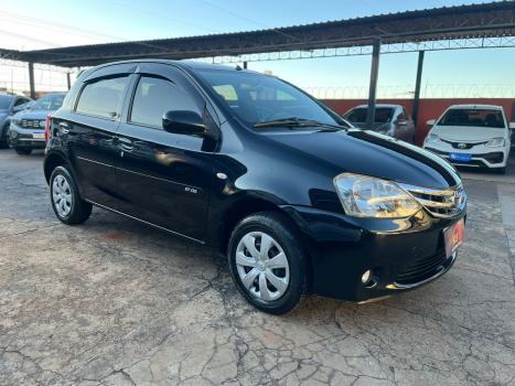 TOYOTA Etios Hatch 1.3 16V 4P FLEX XS, Foto 3