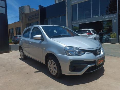 TOYOTA Etios Hatch 1.3 16V 4P FLEX X, Foto 2