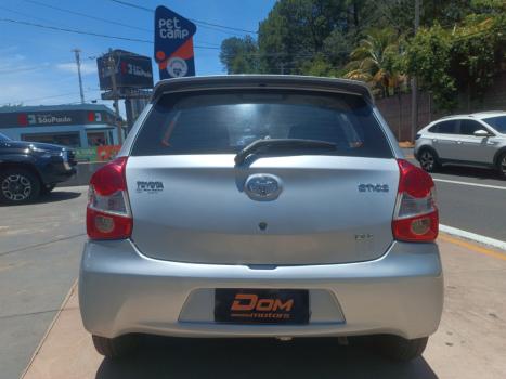 TOYOTA Etios Hatch 1.3 16V 4P FLEX X, Foto 3