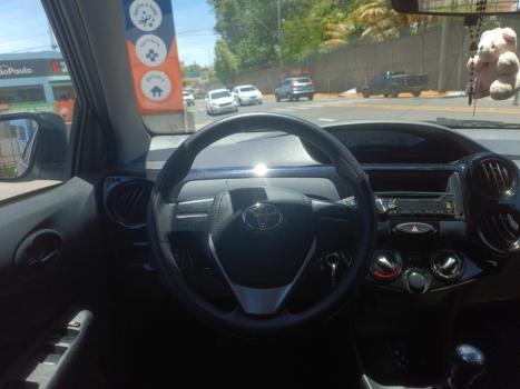 TOYOTA Etios Hatch 1.3 16V 4P FLEX X, Foto 7