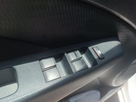 TOYOTA Etios Hatch 1.3 16V 4P FLEX X, Foto 8