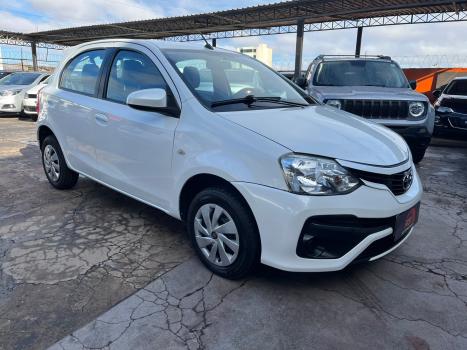 TOYOTA Etios Hatch 1.5 16V 4P FLEX XS AUTOMTICO, Foto 3