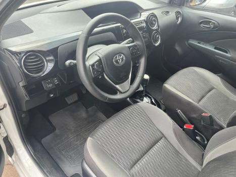 TOYOTA Etios Hatch 1.5 16V 4P FLEX XS AUTOMTICO, Foto 7