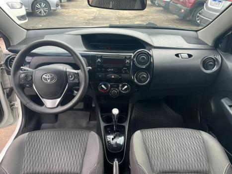 TOYOTA Etios Hatch 1.5 16V 4P FLEX XS AUTOMTICO, Foto 8