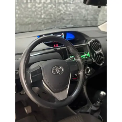 TOYOTA Etios Hatch 1.3 16V 4P FLEX X, Foto 12