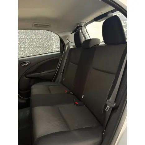 TOYOTA Etios Hatch 1.3 16V 4P FLEX X, Foto 14
