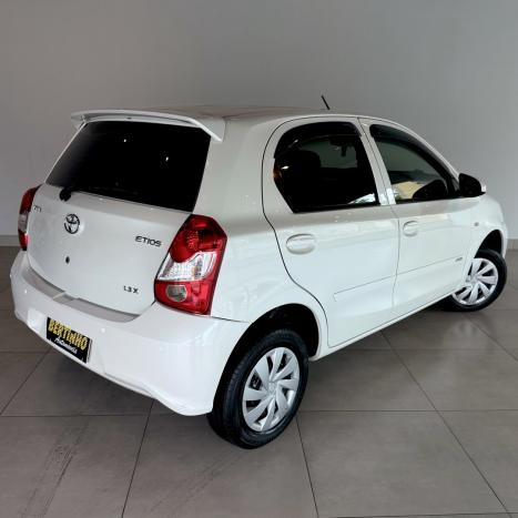 TOYOTA Etios Hatch 1.3 16V 4P FLEX EX, Foto 2