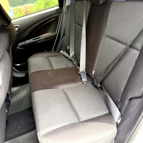 TOYOTA Etios Hatch 1.3 16V 4P FLEX EX, Foto 6