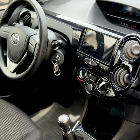 TOYOTA Etios Hatch 1.3 16V 4P FLEX EX, Foto 7