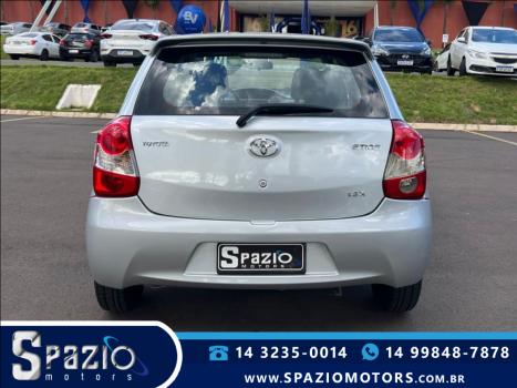 TOYOTA Etios Hatch 1.3 16V 4P FLEX X, Foto 4
