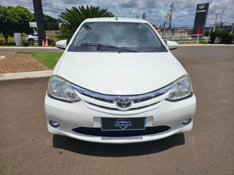 TOYOTA Etios Hatch 1.5 16V 4P FLEX XLS, Foto 3