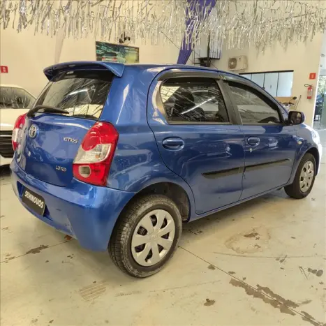 TOYOTA Etios Hatch 1.3 16V 4P FLEX XS, Foto 4