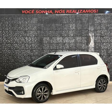 TOYOTA Etios Hatch 1.5 16V 4P FLEX PLATINUM AUTOM�TICO, Foto 2