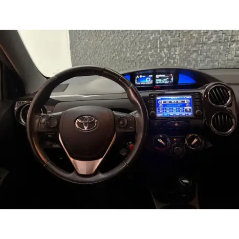 TOYOTA Etios Hatch 1.5 16V 4P FLEX PLATINUM AUTOM�TICO, Foto 9