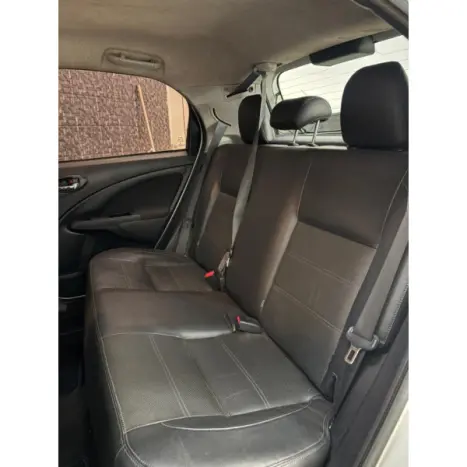 TOYOTA Etios Hatch 1.5 16V 4P FLEX PLATINUM AUTOM�TICO, Foto 14